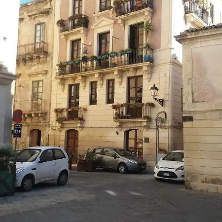 La Casa Di Serenella Daire Siraküza